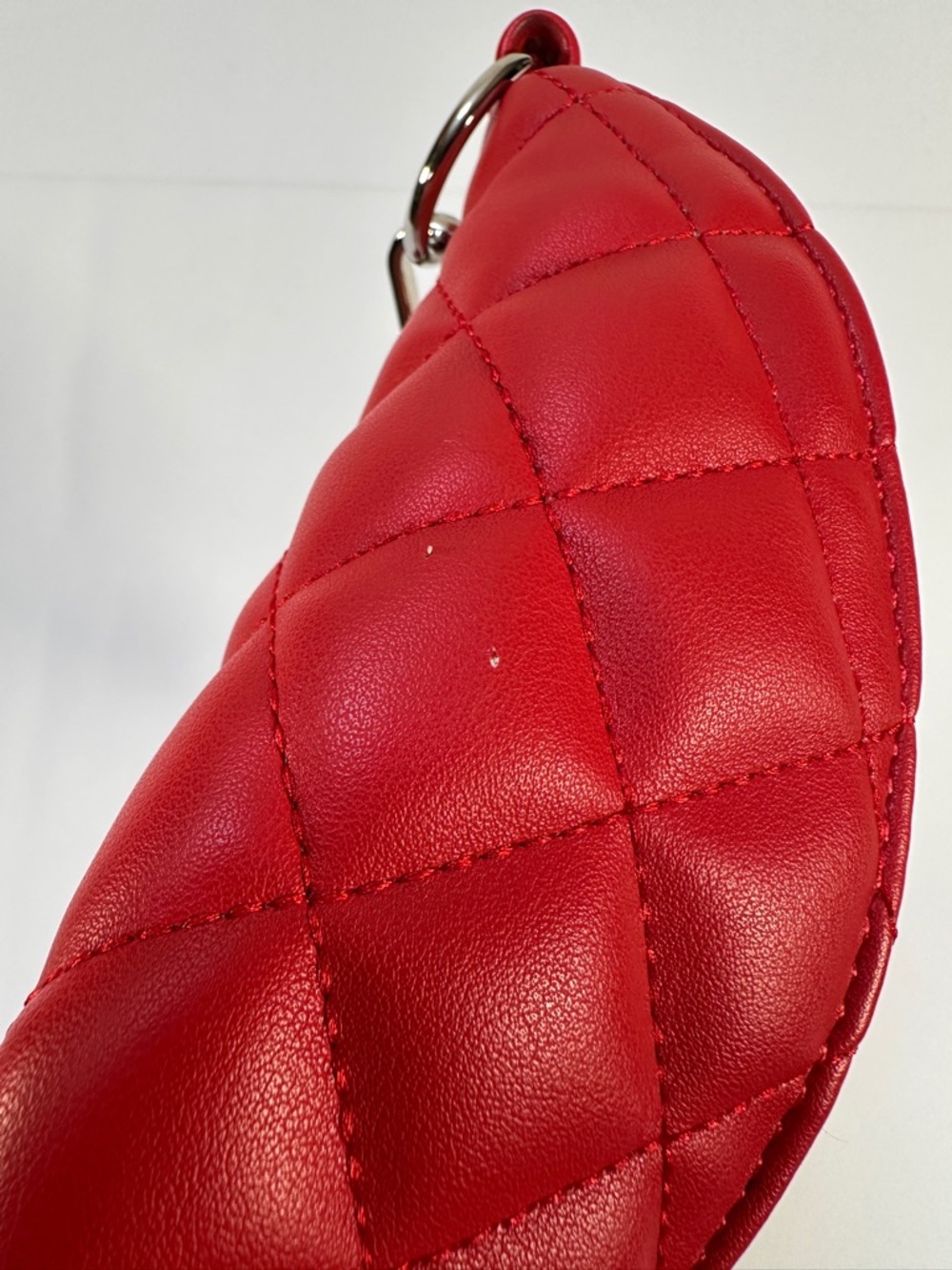 Steve Madden Quilted Belt Bag Red Faux Leather Crossbody Fanny Pack Festival - Picture 13 of 13
